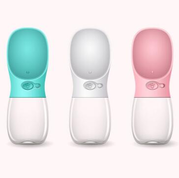 Borraccia pet portatile impermeabile in tre colori, blu, bianco e rosa, per cani e gatti.