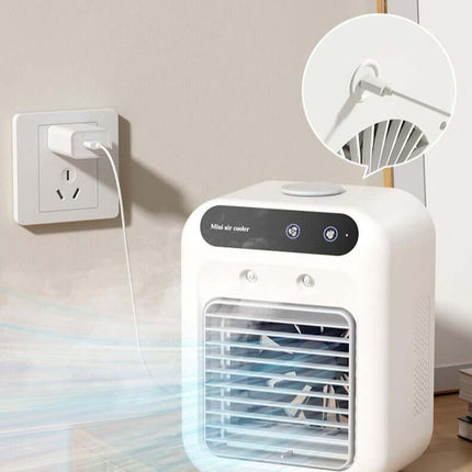 Ventilatore portatile di raffreddamento ad acqua collegato alla presa, ideale per l'ufficio e la casa.